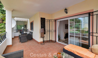Spacieux appartement avec une grande terrasse à vendre à quelques pas des commodités à Aloha, Nueva Andalucía, Marbella 803660 