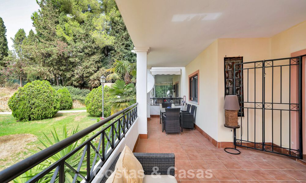 Spacieux appartement avec une grande terrasse à vendre à quelques pas des commodités à Aloha, Nueva Andalucía, Marbella 803661