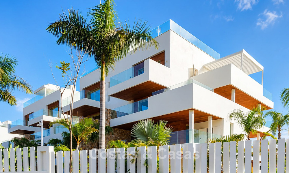 Appartement moderne prestigieux de 3 chambres prêt à emménager à vendre sur le Golden Mile de Marbella 803793