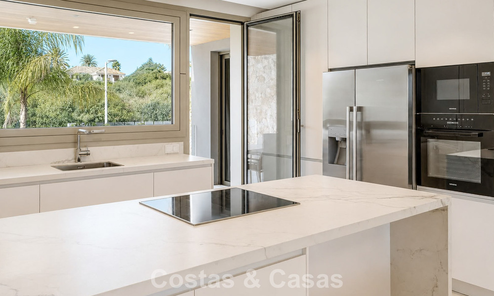 Appartement moderne prestigieux de 3 chambres prêt à emménager à vendre sur le Golden Mile de Marbella 803794