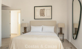 Penthouse boutique à vendre à quelques minutes à pied des commidités et de Puerto Banús, Nueva Andalucía, Marbella 803820 
