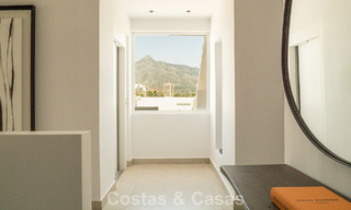 Penthouse boutique à vendre à quelques minutes à pied des commidités et de Puerto Banús, Nueva Andalucía, Marbella 803821 
