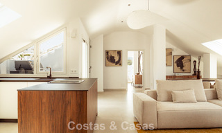 Penthouse boutique à vendre à quelques minutes à pied des commidités et de Puerto Banús, Nueva Andalucía, Marbella 803823 