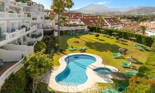 Penthouse boutique à vendre à quelques minutes à pied des commidités et de Puerto Banús, Nueva Andalucía, Marbella 803845 