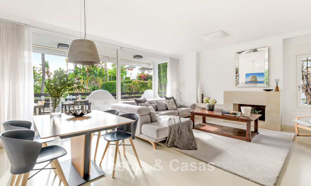 Maison mitoyenne exclusive avec terrasse sur le toit à vendre sur le Golden Mile de Marbella 803851