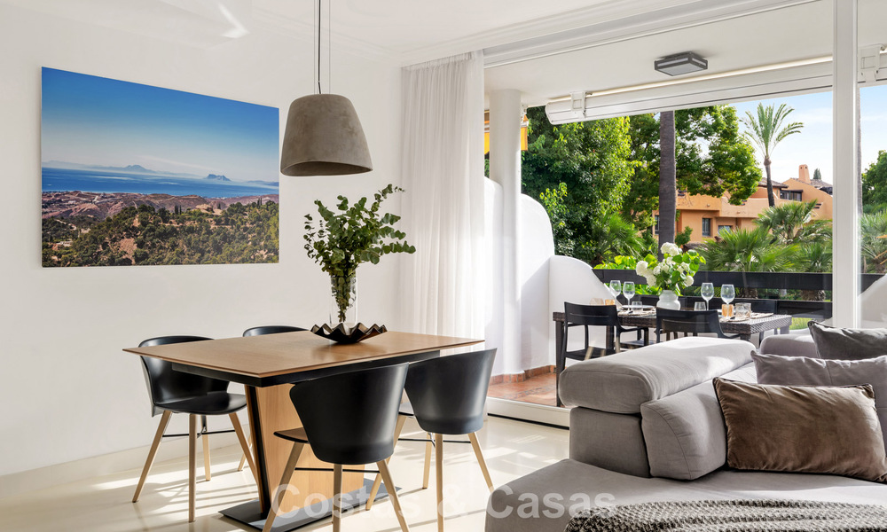 Maison mitoyenne exclusive avec terrasse sur le toit à vendre sur le Golden Mile de Marbella 803859