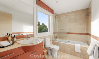 Maison mitoyenne exclusive avec terrasse sur le toit à vendre sur le Golden Mile de Marbella 803890 