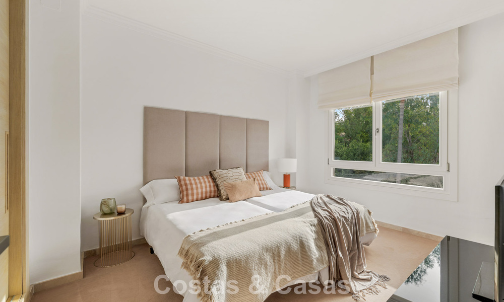 Maison mitoyenne exclusive avec terrasse sur le toit à vendre sur le Golden Mile de Marbella 803900