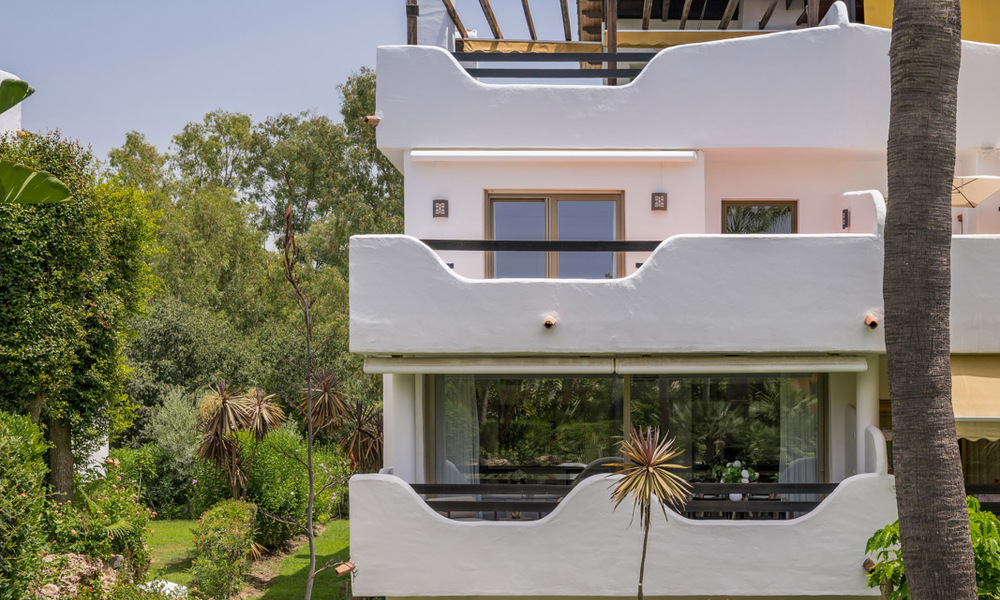 Maison mitoyenne exclusive avec terrasse sur le toit à vendre sur le Golden Mile de Marbella 803909