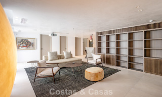 Villa de luxe contemporaine d'exception en première ligne de plage à vendre à San Pedro, Marbella 803666 