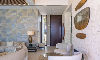 Villa de luxe contemporaine d'exception en première ligne de plage à vendre à San Pedro, Marbella 803673 