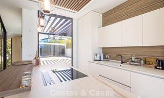 Villa de luxe contemporaine d'exception en première ligne de plage à vendre à San Pedro, Marbella 803680 