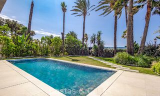 Villa de luxe contemporaine d'exception en première ligne de plage à vendre à San Pedro, Marbella 803691 