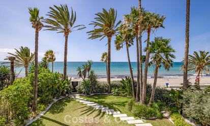 Villa de luxe contemporaine d'exception en première ligne de plage à vendre à San Pedro, Marbella 803697