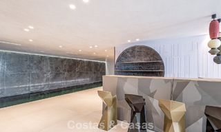 Villa de luxe contemporaine d'exception en première ligne de plage à vendre à San Pedro, Marbella 803707 