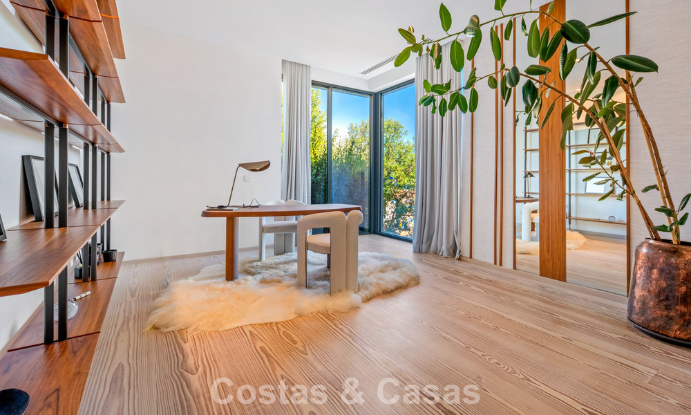 Villa de luxe d'exception avec vue sur la mer à vendre dans une résidence sécurisée à La Quinta, Marbella - Benahavís 803710