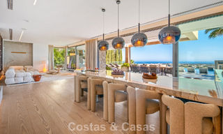 Villa de luxe d'exception avec vue sur la mer à vendre dans une résidence sécurisée à La Quinta, Marbella - Benahavís 803737 