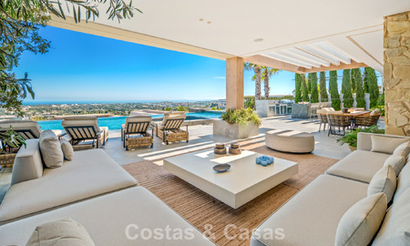Villa de luxe d'exception avec vue sur la mer à vendre dans une résidence sécurisée à La Quinta, Marbella - Benahavís 804123