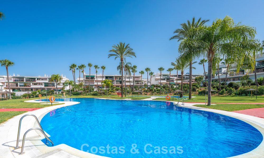 Spacieux appartement à vendre à distance de marche de la plage et de Puerto Banús, Marbella 803932