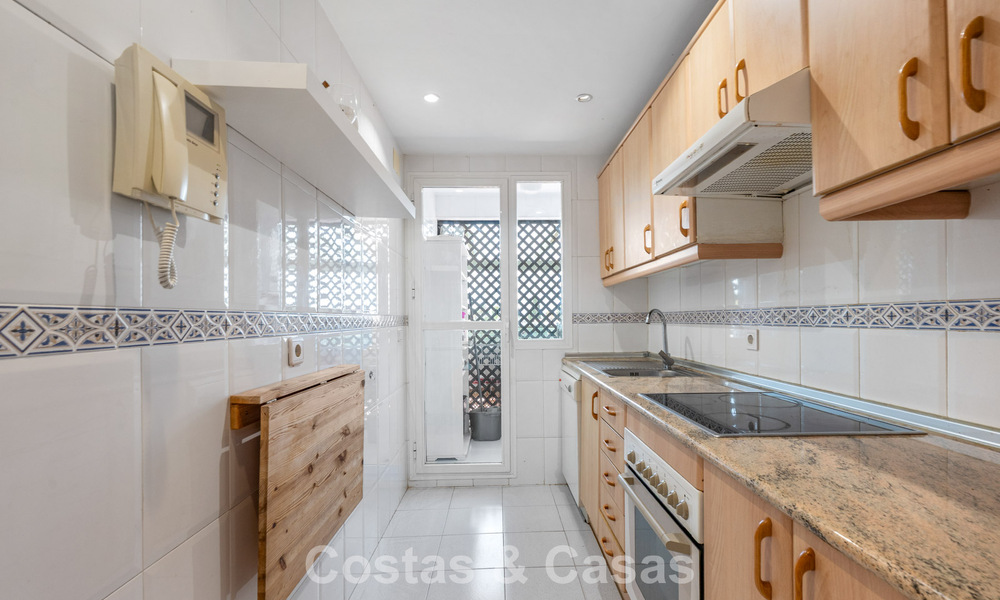 Spacieux appartement à vendre à distance de marche de la plage et de Puerto Banús, Marbella 803943