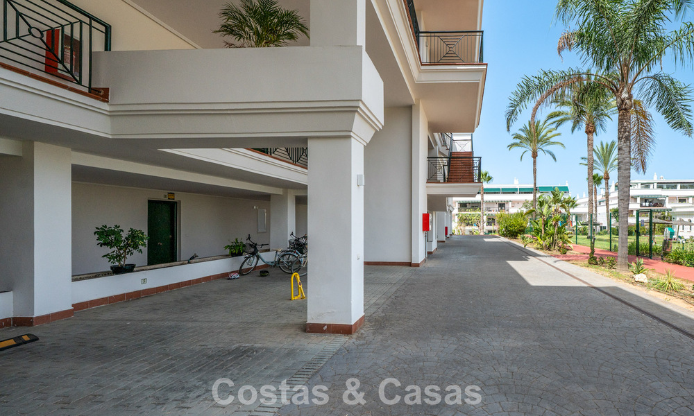 Spacieux appartement à vendre à distance de marche de la plage et de Puerto Banús, Marbella 803961
