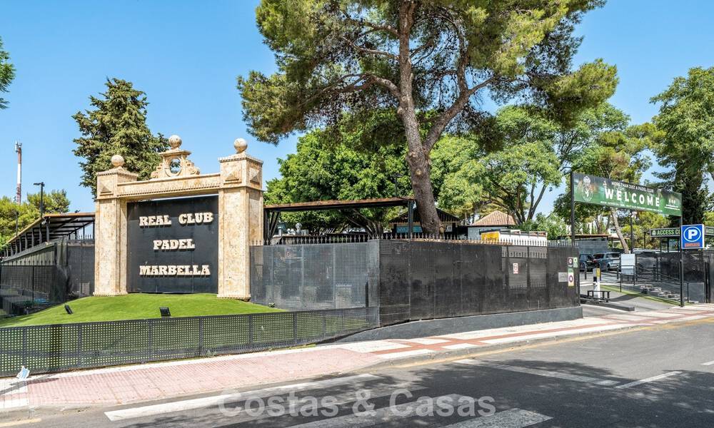 Spacieux appartement à vendre à distance de marche de la plage et de Puerto Banús, Marbella 803963