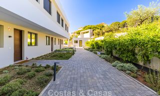 Nouvelle maison moderne à vendre à distance de marche de la plage à Elviria, à l’est du centre de Marbella 804093 