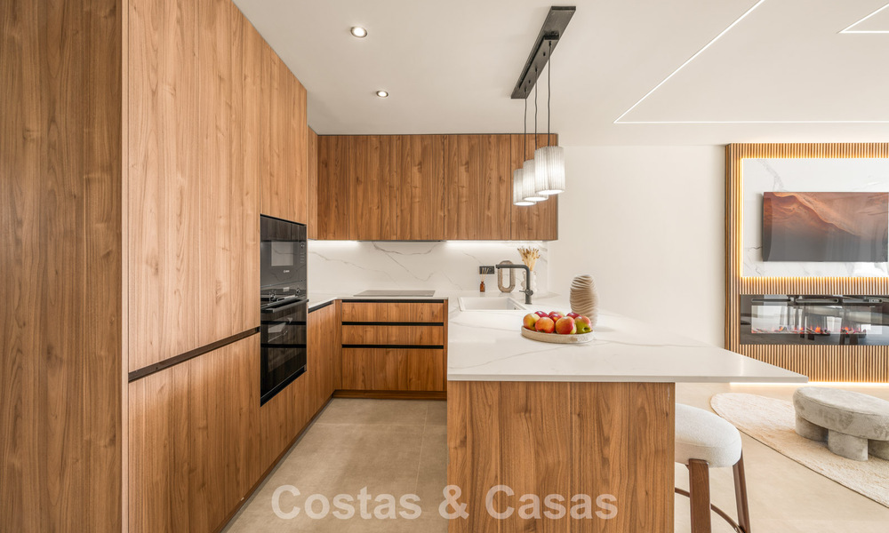 Appartement de luxe rénové avec vues panoramiques à vendre à Nueva Andalucía, Marbella 804062