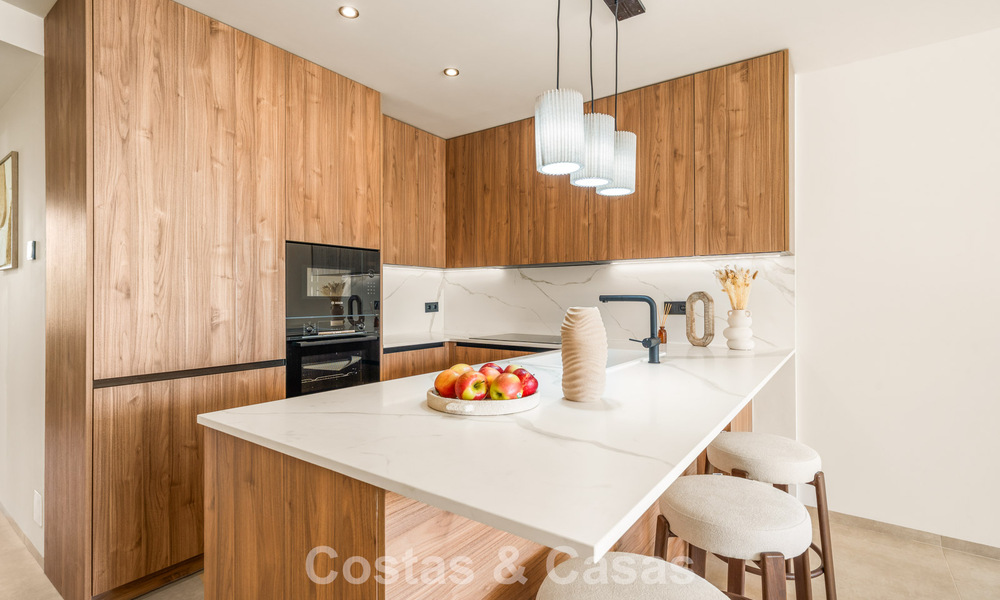 Appartement de luxe rénové avec vues panoramiques à vendre à Nueva Andalucía, Marbella 804068