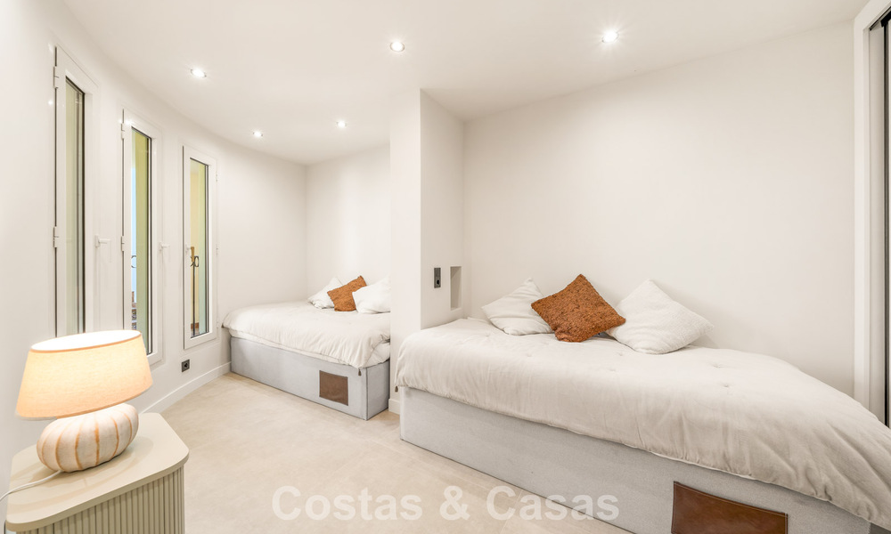 Appartement de luxe rénové avec vues panoramiques à vendre à Nueva Andalucía, Marbella 804076