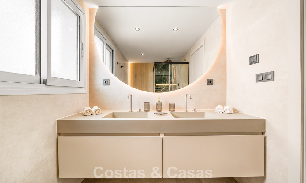 Appartement de luxe rénové avec vues panoramiques à vendre à Nueva Andalucía, Marbella 804077
