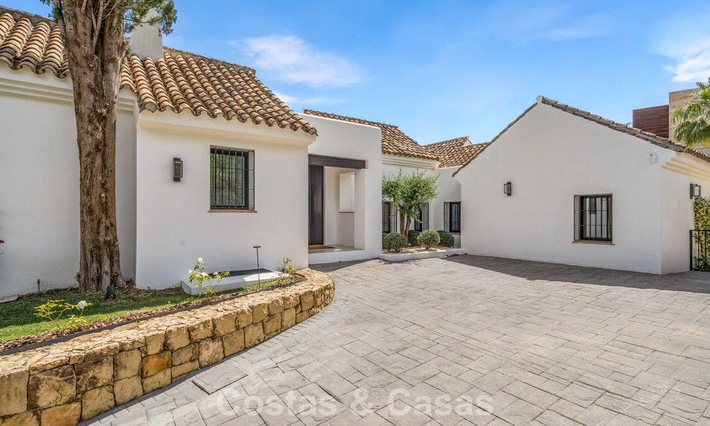 Élégante villa méditerranéenne rénovée à vendre à Cascada de Camoján, sur le Golden Mile de Marbella 804154