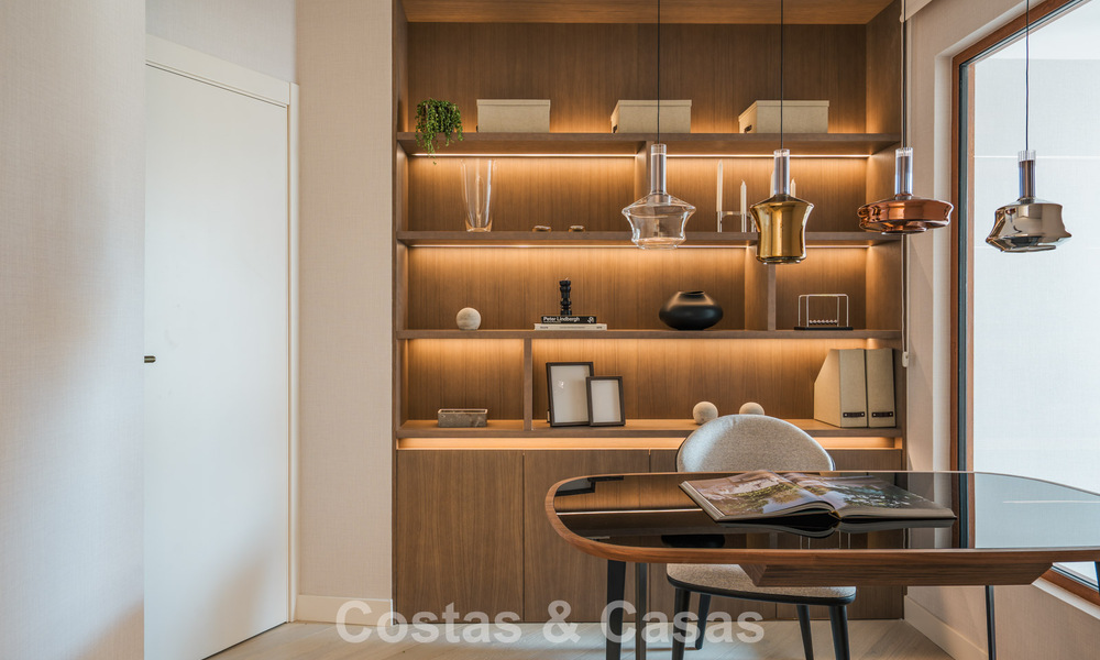 Appartement duplex avec jardin, entièrement rénové, à vendre à Nueva Andalucía, Marbella 804187