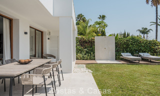 Appartement duplex avec jardin, entièrement rénové, à vendre à Nueva Andalucía, Marbella 804188 