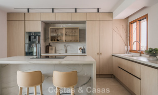 Appartement duplex avec jardin, entièrement rénové, à vendre à Nueva Andalucía, Marbella 804204 