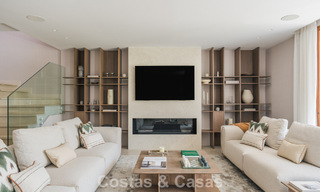 Appartement duplex avec jardin, entièrement rénové, à vendre à Nueva Andalucía, Marbella 804207 
