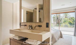 Appartement duplex avec jardin, entièrement rénové, à vendre à Nueva Andalucía, Marbella 804218 