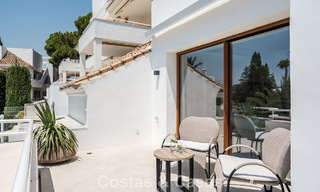 Appartement duplex avec jardin, entièrement rénové, à vendre à Nueva Andalucía, Marbella 804222 