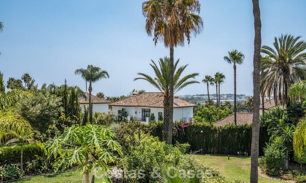 Appartement duplex avec jardin, entièrement rénové, à vendre à Nueva Andalucía, Marbella 804223