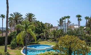 Appartement duplex avec jardin, entièrement rénové, à vendre à Nueva Andalucía, Marbella 804224 