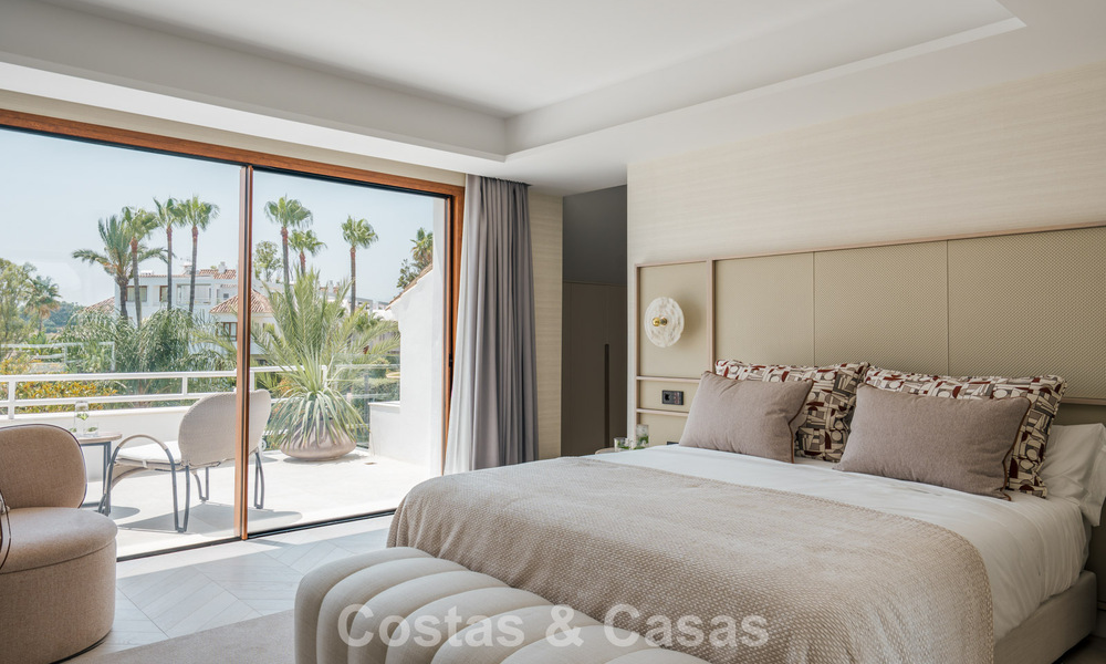Appartement duplex avec jardin, entièrement rénové, à vendre à Nueva Andalucía, Marbella 804228