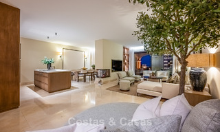 Penthouse de luxe avec vue panoramique sur la mer à vendre à La Quinta, Marbella - Benahavís 804289 