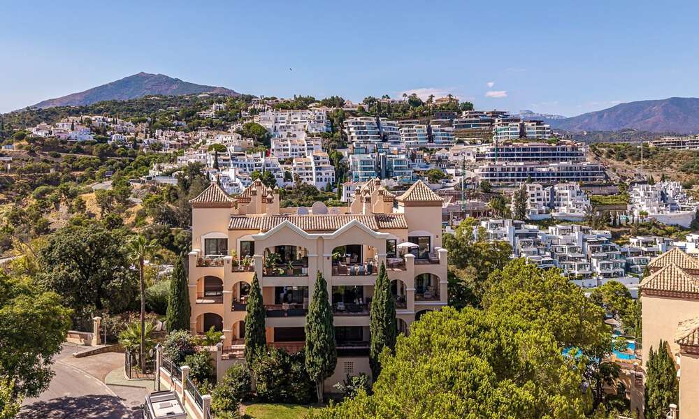 Penthouse de luxe avec vue panoramique sur la mer à vendre à La Quinta, Marbella - Benahavís 804293
