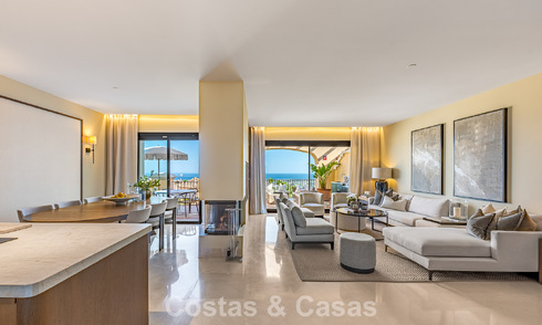 Penthouse de luxe avec vue panoramique sur la mer à vendre à La Quinta, Marbella - Benahavís 804295