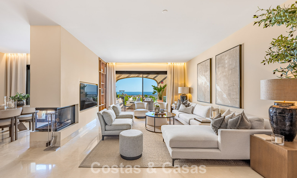 Penthouse de luxe avec vue panoramique sur la mer à vendre à La Quinta, Marbella - Benahavís 804296