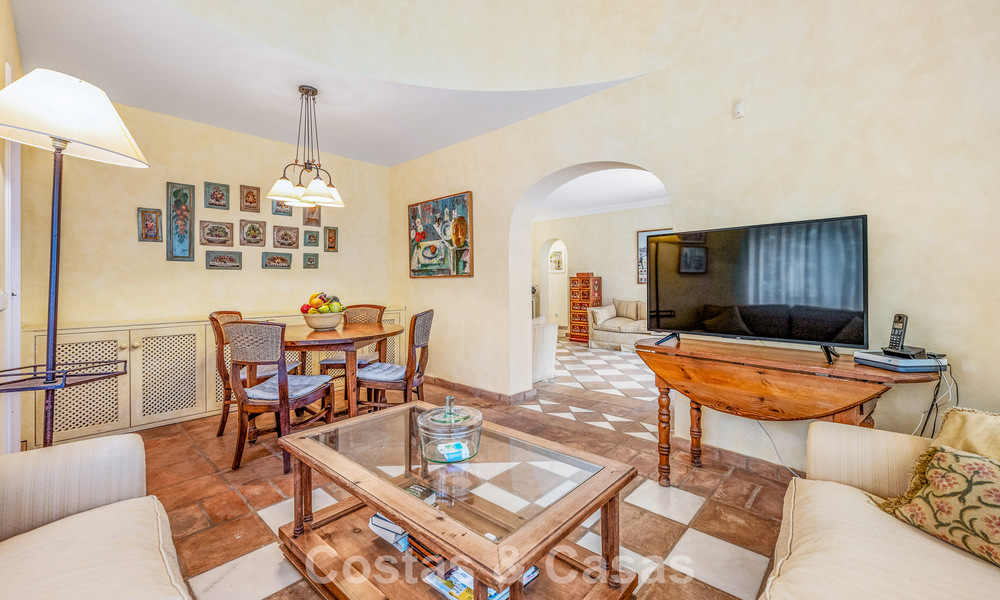 Villa méditerranéenne authentique avec logement indépendant pour invités à vendre près de la plage, San Pedro Playa, Marbella 804353