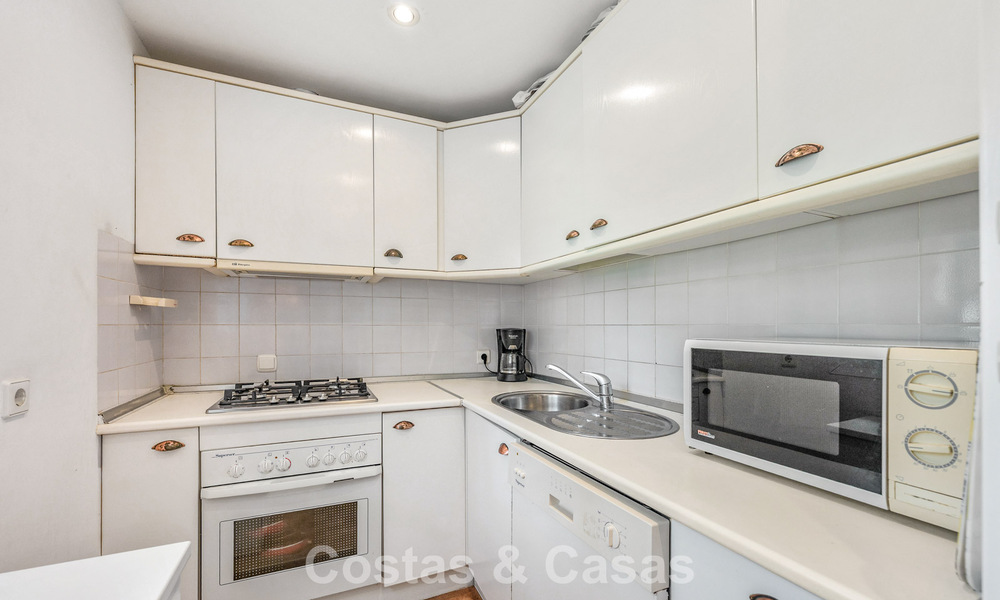 Villa méditerranéenne authentique avec logement indépendant pour invités à vendre près de la plage, San Pedro Playa, Marbella 804364