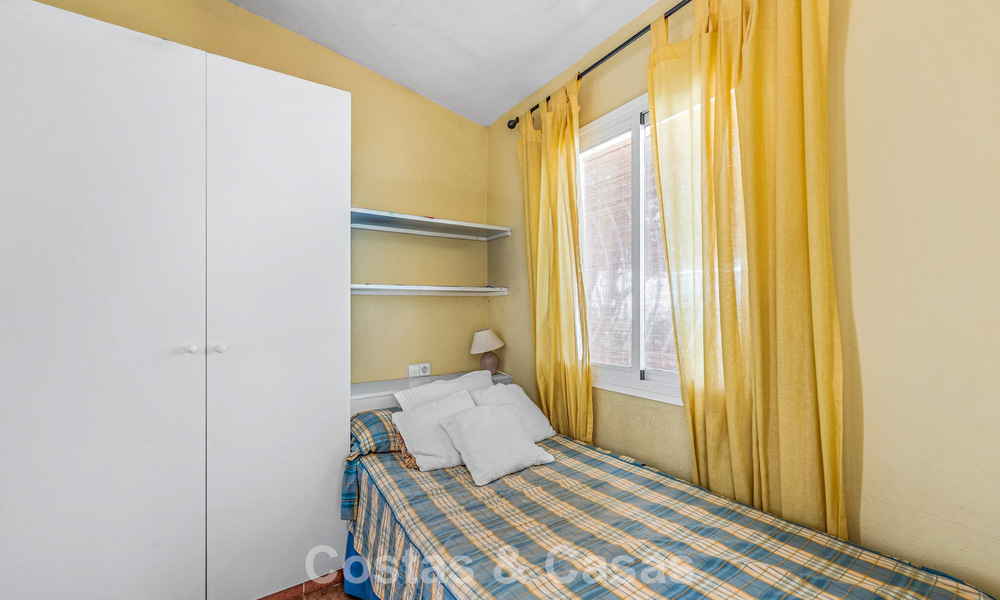 Villa méditerranéenne authentique avec logement indépendant pour invités à vendre près de la plage, San Pedro Playa, Marbella 804366