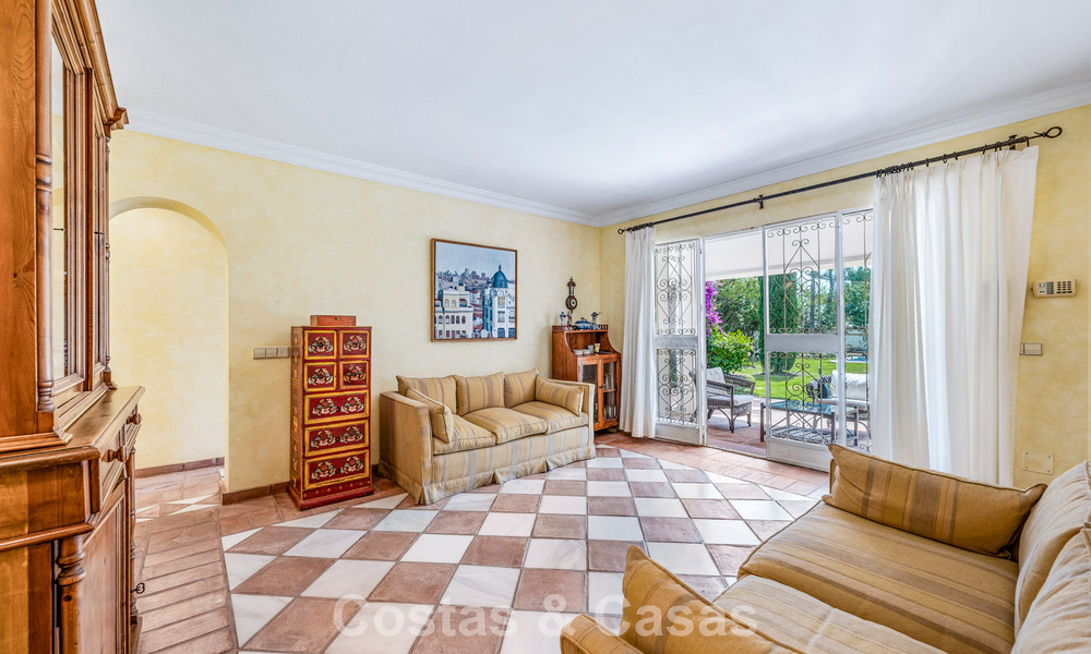 Villa méditerranéenne authentique avec logement indépendant pour invités à vendre près de la plage, San Pedro Playa, Marbella 804370