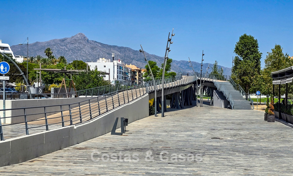 Villa méditerranéenne authentique avec logement indépendant pour invités à vendre près de la plage, San Pedro Playa, Marbella 804387